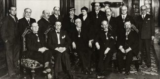 Enrique Peinador asiste á recepción de Castelao na sede da RAG na Coruña (1934) / Galipedia