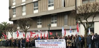 Fotografía da concentración pola continuidade de Maderas Iglesias / Europa Press