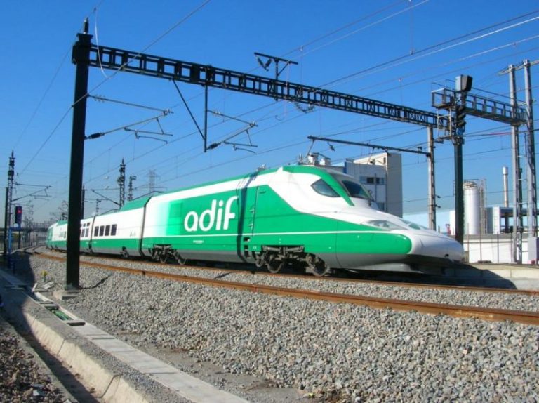Europa estuda incluír a vía ferroviaria Vigo-Oporto na rede básica de transporte europeo