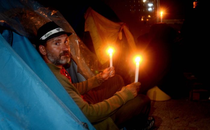 Activistas contra a pobreza