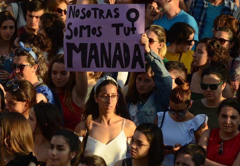 Vídeo e fotos: miles de persoas protestan en Vigo contra a liberdade da Manada