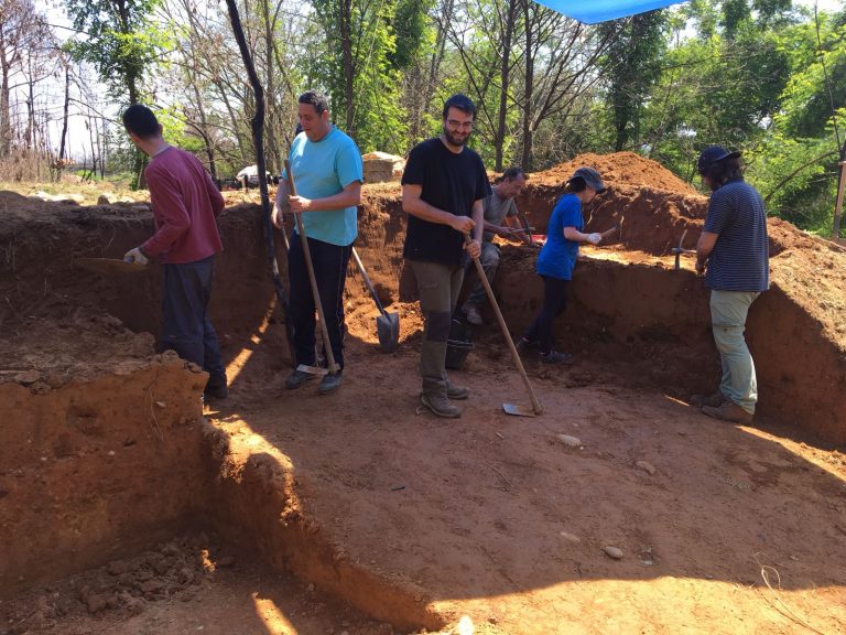 Reanúndanse as escavacións en Porto Maior, o xacemento con restos humanos máis antigo de Galicia
