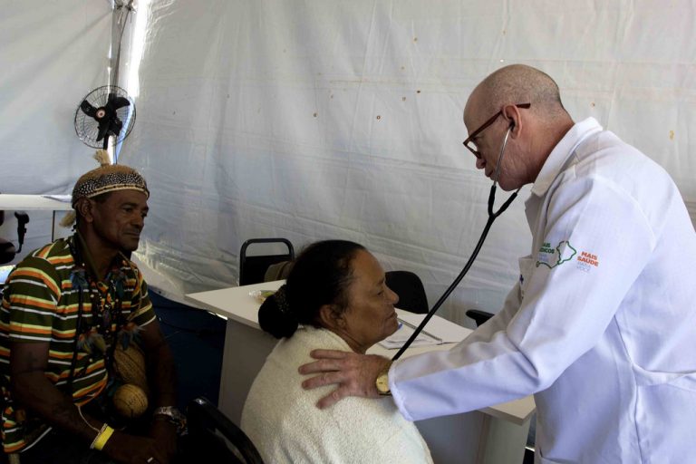 Polémica con Médicos Sen Fronteiras: “Pode unha ONG que defende dereitos humanos esquecer os laborais?”