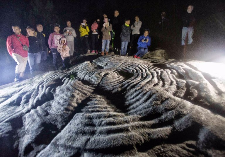 Tomiño organiza unha saída ao Monte Tetón, co maior petróglifo en círculos concéntricos de Europa