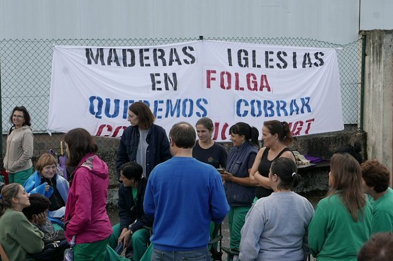 Paro total de Maderas Iglesias tras 4 anos de impagos duns soldos conxelados desde 2010
