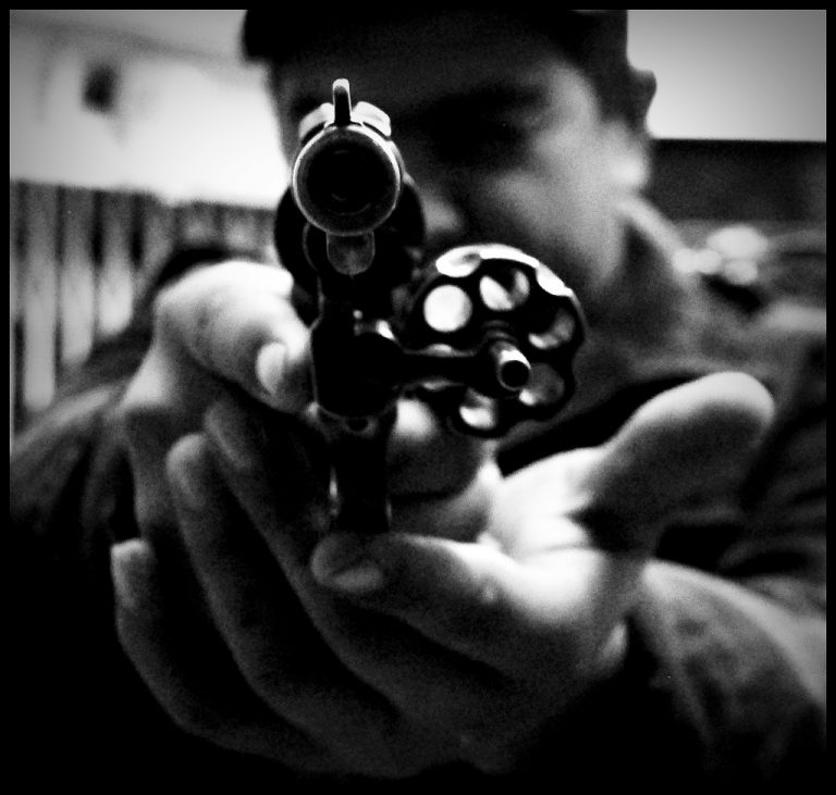 Detido un home por apuntar cunha pistola ao propietario dun taller por ‘retrasos’ na reparación: “Se me fue la olla”