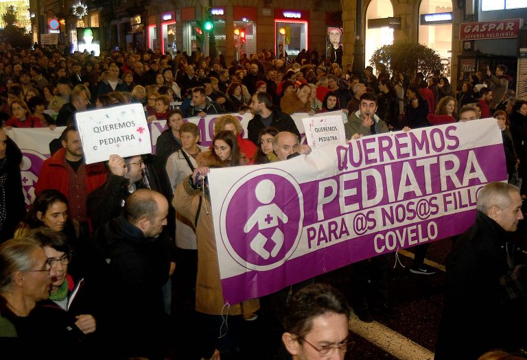 Os sindicatos alertan de riscos na atención sanitaria derivados da “precarización” no Sergas