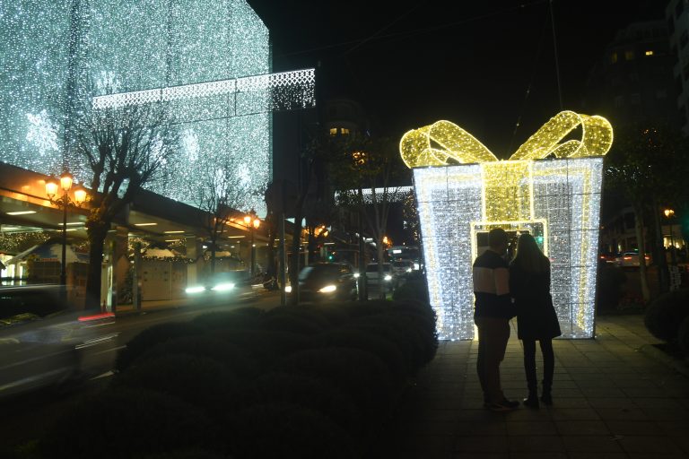 Da cidade das luces á cidade do amor: Caballero anuncia a conexión directa por aire entre Vigo e París