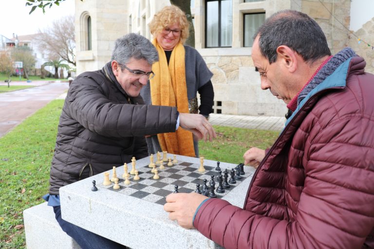 A Guarda aposta polo xadrez ao aire libre