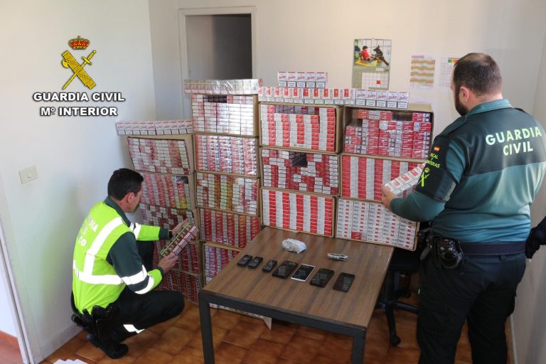 Intervidos 7.000 paquetes de tabaco de contrabando na autovía A-55 en Tui