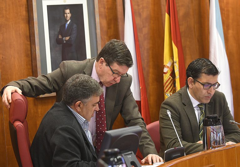 A corporación municipal de Vigo insta á Xunta a primar a proximidade na asignación de centros educativos