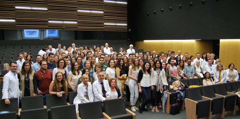 Máis de 90 titulados en Medicina e Enfermaría inician a súa residencia na área sanitaria de Vigo