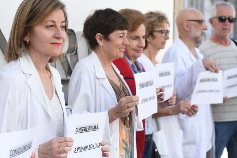 Os médicos de Atención Primaria de Vigo manteñen a loita