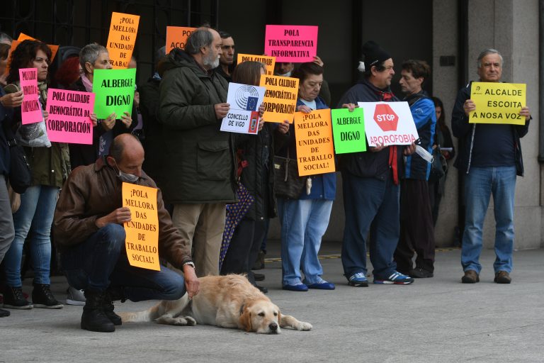 Veciños de Vigo demandan ao Concello vivendas sociais e axuda para persoas baixo o limiar da pobreza