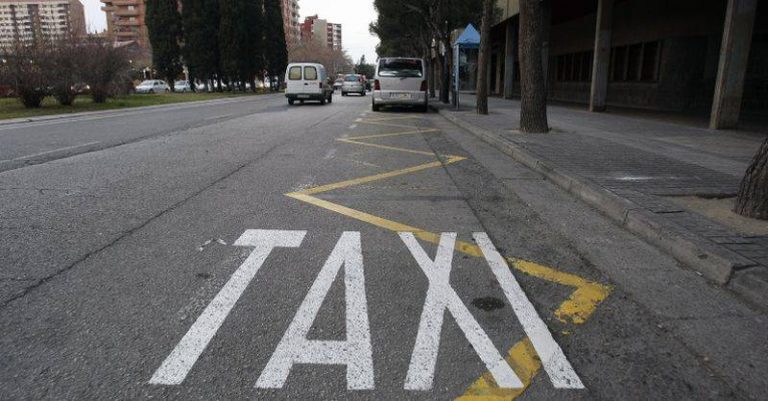 Interceptados en Vigo dous taxistas que circulaban baixo os efectos de alcol e drogas
