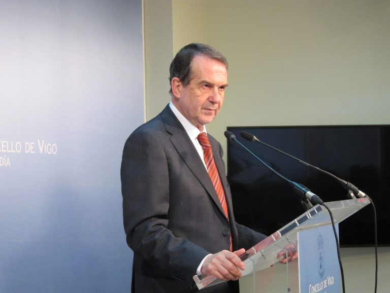 Abel Caballero culpa á Xunta da demora na construción do centro de saúde de Bouzas