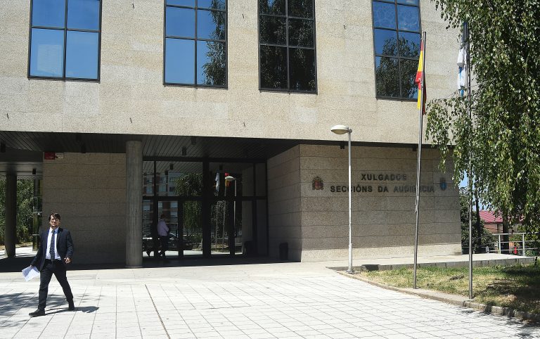 Condena de 19 meses de cárcere para sete acusados de explotar a traballadores en Vigo