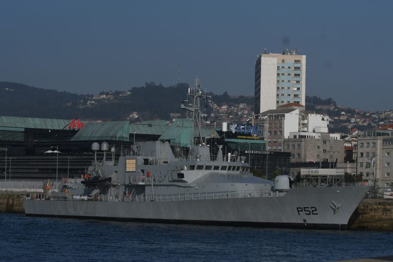 Vigo e a industria militar: tecnoloxía para a vida, non para a guerra