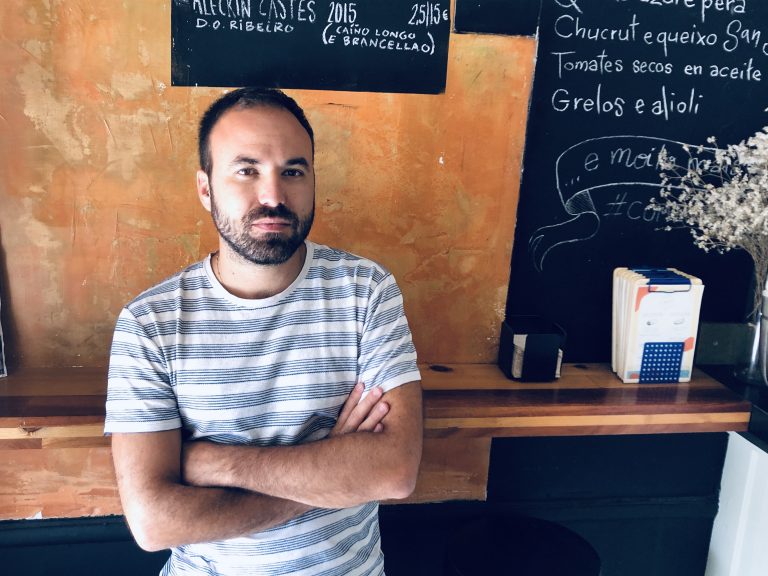 Álvaro Gago: “Non podía deixar de reflectir a situación que vive a lingua en cidades como Vigo”