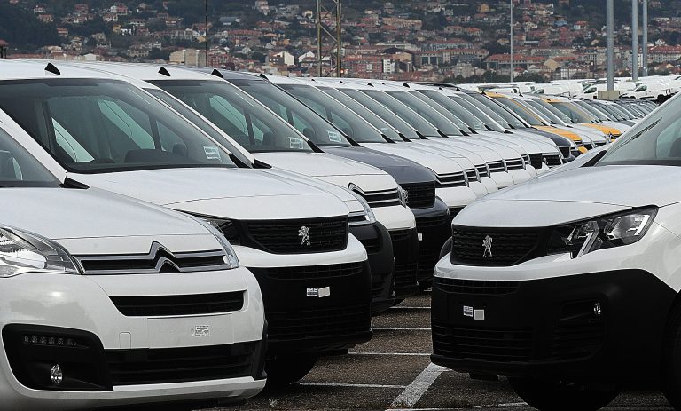 Temor e expectación en PSA Vigo ante a fusión con Fiat Chrysler