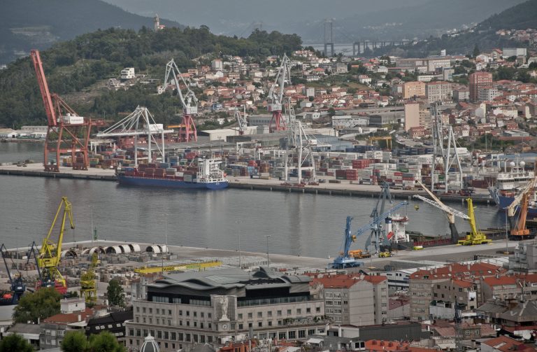 Morre un operario mentres traballaba no Porto de Vigo