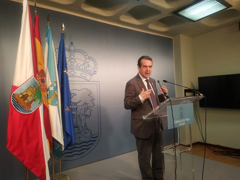 Caballero critica que a Xunta quere “desentenderse” o proxecto de abastecemento a Vigo