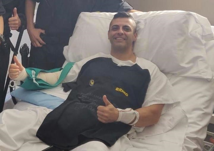 O policía de Vigo ferido en Barcelona segue na UCI “recuperándose satisfactoriamente”