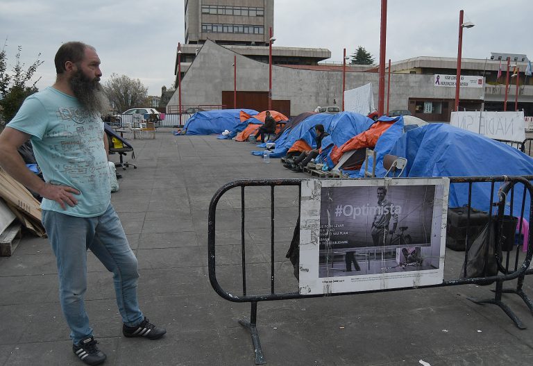 Vídeo da Acampada contra a Pobreza en Vigo, onde morreu un dos integrantes