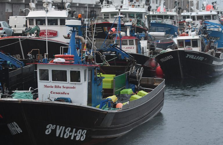 Persoal de amarre de barcos no Porto de Vigo desconvoca os paros tras chegar a un acordo coa empresa