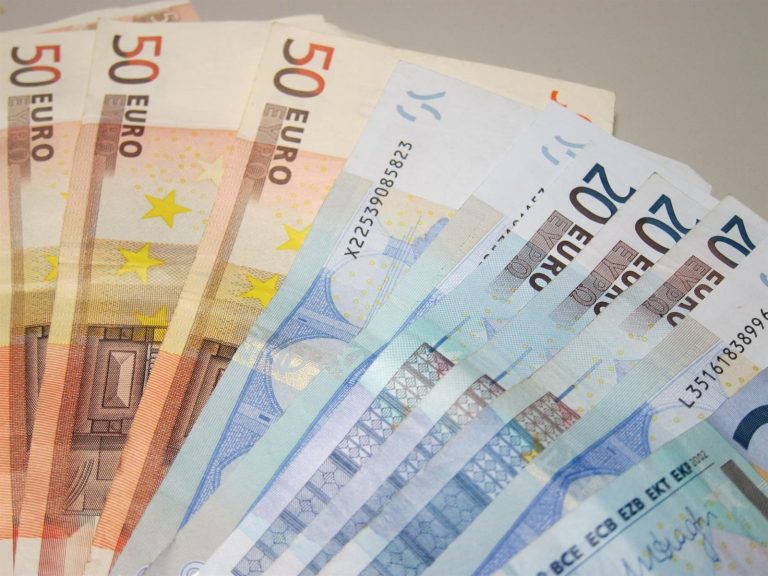 Condenan a un banco a abonar 2.500 euros a un cliente de Vigo por autorizar unha operación que superaba o límite
