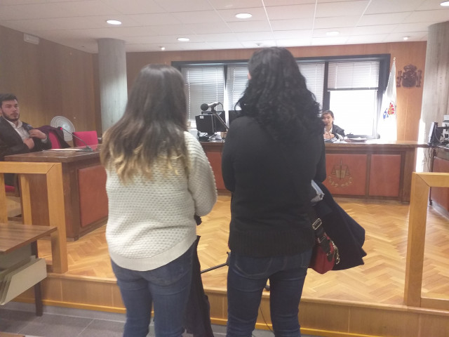Nai e filla aceptan dous anos de prisión por agredir un profesor da UVigo