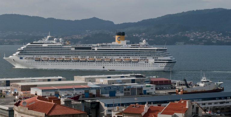 Os cruceiros non poderán atracar en Vigo ata que finalice o estado de alarma