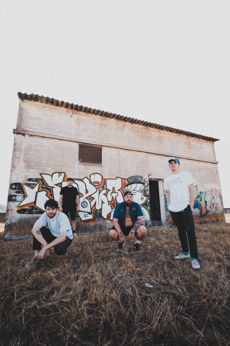 Estréase ‘Youcanthide’, o grupo vigués que mezcla a música urbana e o punk de garaxe