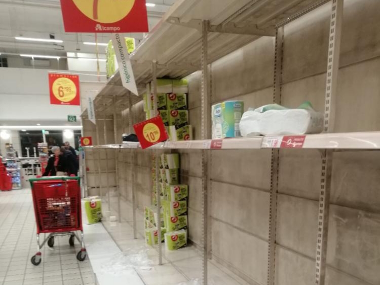 (Vídeos) Así están os supermercados vigueses