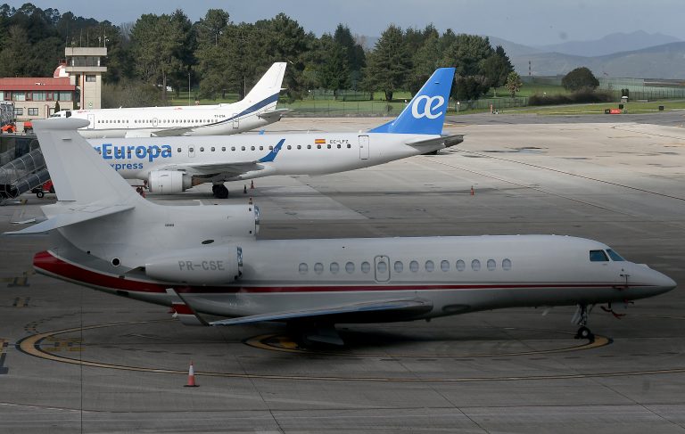 Regresa a Madrid un avión con destino Vigo por culpa do temporal