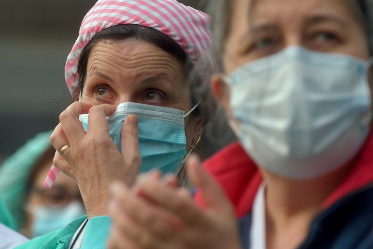 Este é o nivel de irresponsabilidade co que se enfrontan os rastreadores de coronavirus