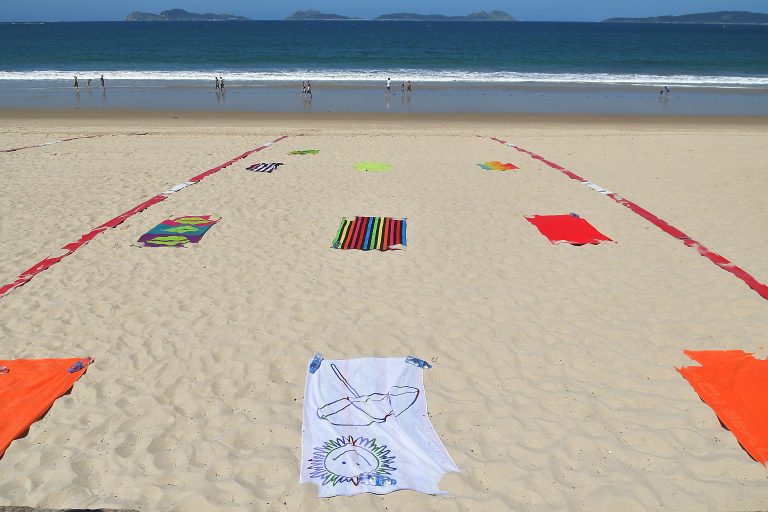 Así será a “nova normalidade” nas praias de Vigo: grupos de até seis persoas illados en cuadrículas