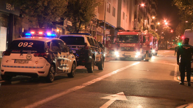 Desaloxan un edificio de dez plantas por un incendio rexistrado nun garaxe en Vigo