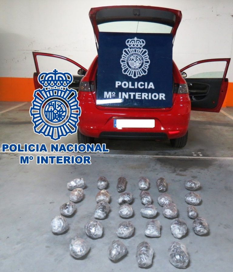 Prisión provisional para dous dos tres detidos en Vigo polo transporte de case 30 quilos de haxix