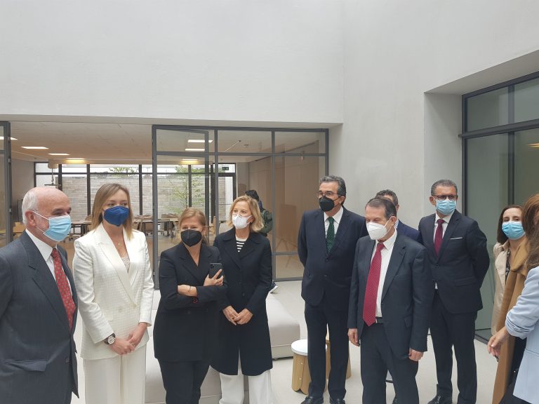 Inaugurado o Centro de Atención Integral de Vigo para persoas con parálise cerebral