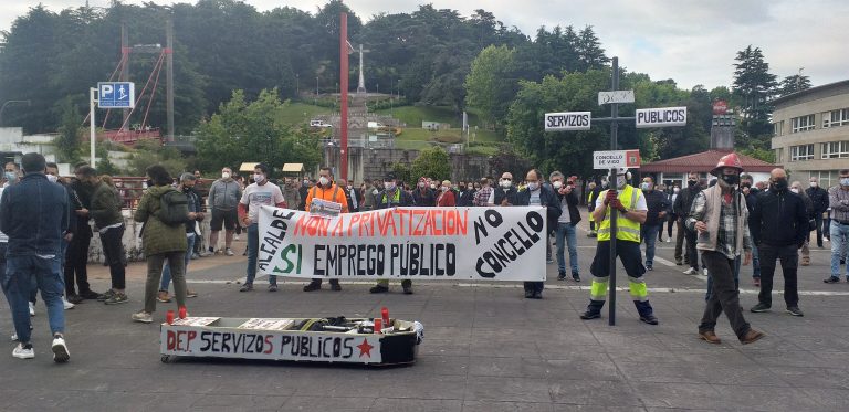 Funcionarios municipais de Vigo denuncian o “desmantelamento” de servizos públicos e non descartan unha folga