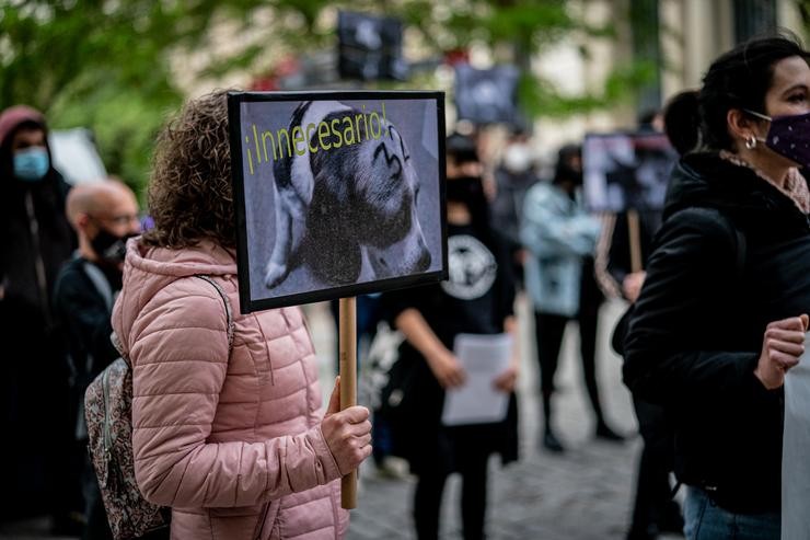 Vigo súmase ás protestas para pedir a fin de experimentos con animais