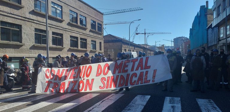Traballadores do metal piden a CC.OO. e UGT que reconsideren a firma do convenio, que “non se consultou aos obreiros”