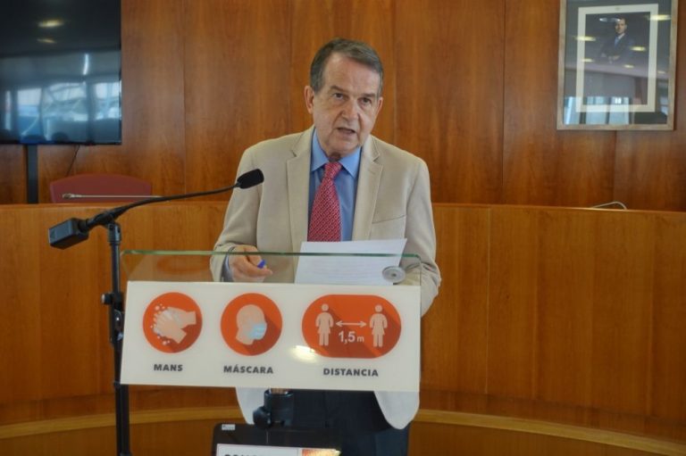 Abel Caballero censura a “cobertura” dalgunhas organizacións á Xunta, que “non fai política social en Vigo”
