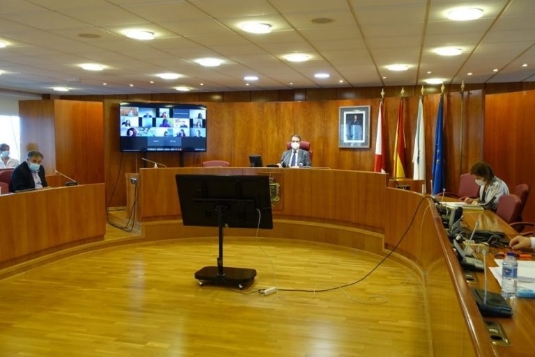 Aprazado o pleno sobre o ‘enchufe’ da cuñada de Silva por un contacto do alcalde de Vigo cun positivo