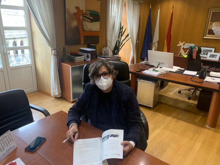A alcaldesa do Porriño, ante a súa dimisión: “machacáronme por ser muller”