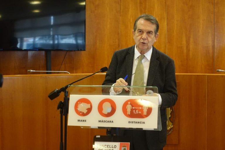 O alcalde de Vigo acusa á Xunta de “facer caixa coa política social”