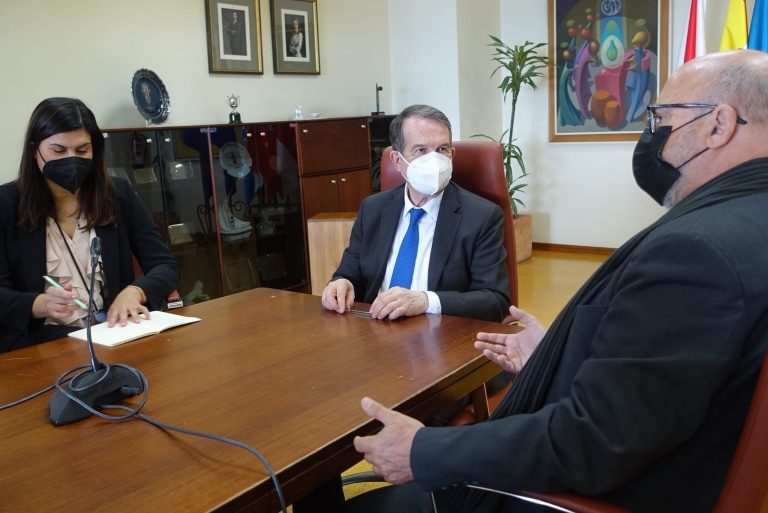 Caballero gaba a súa xestión por ter colocado a Vigo “á altura de Madrid e Barcelona”