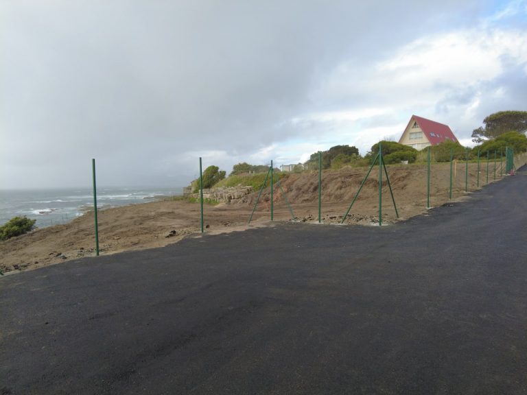 Ecoloxistas en Acción denuncian a construción de chalés en chan rústico xunto ao Cabo Estai