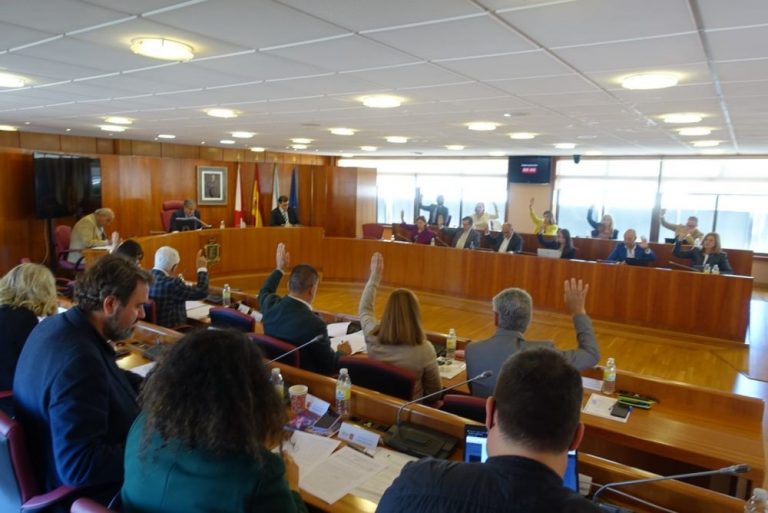 O Concello de Vigo aproba a bolsa de 205 euros para o alumnado coas críticas da oposición